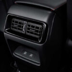Honda CR-V - Interior - 2nd row AC with USB C port